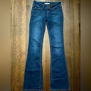 2/$12. PacSun Bullhead Flare Jeans. Size 3L.
